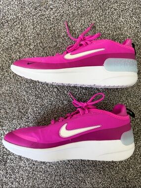 Women Nike Amixa Running Shoes Sz 9